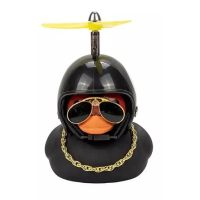 Cool Duck Чорне каченя в шоломі "Чорна вісімка"